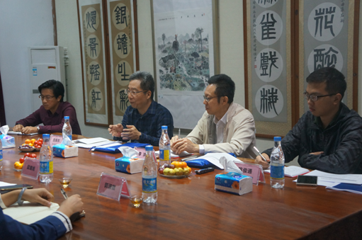 市工商局領(lǐng)導(dǎo)蒞臨花城創(chuàng)意產(chǎn)業(yè)園調(diào)研